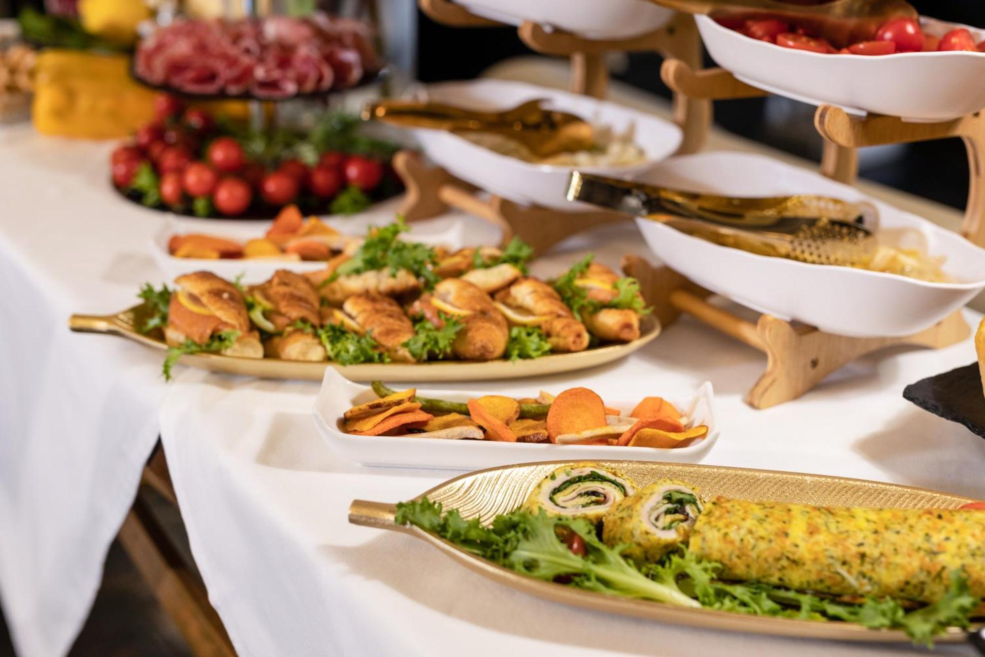Ht6 Hotel Roma Ngoại thất bức ảnh